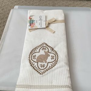 2 Easter kitchen towels
